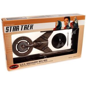 Star Trek Discovery U.S.S. Discovery Prebuilt Display Model 2T Polar Lights
